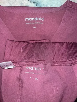 Mandala Scrubs 2XL Petite Women’s Mauve scrub set joggers thumbnail 6