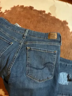 Levi-Strauss signature mid-rise boyfriend size 10 waist 30 thumbnail 4