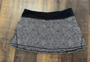 Lululemon Pace Rival Skirt Black White Floral Running Tennis Skort Size 8 thumbnail 1