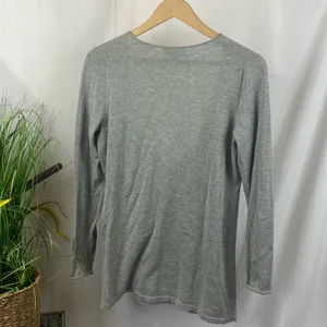 Ann Taylor Gray Deep V Neck Long Sleeve Sweater M thumbnail 3