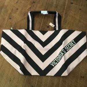Victoria’s Secret chevron tote thumbnail 1