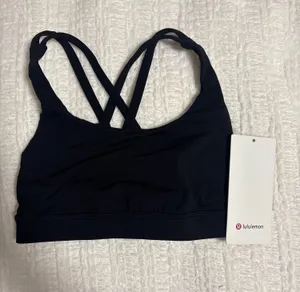 Lululemon black sports bra thumbnail 1