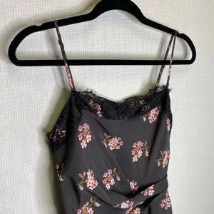Victoria’s Secret | Womans Black Short‎ Dress 8 Lace thumbnail 3