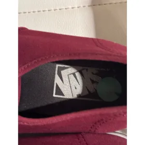 Vans Authentic Burgundy Canvas Lace Up‎ Low Top Sneakers Women thumbnail 2