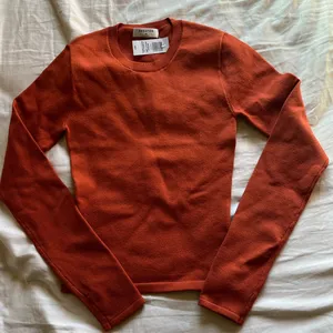 Babaton Sculpt Knit Crew Longsleeve thumbnail 6