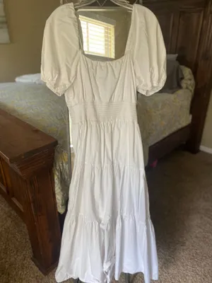 A Loves A Dress thumbnail 2