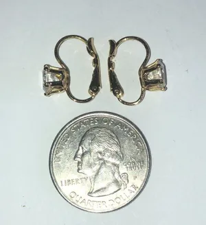 Avon Vintage Gold Tone Round CZ Rhinestone Dainty Pierced Earrings thumbnail 3