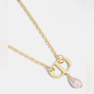 Christian Dior PETIT CD NECKLACE Gold-Finish Metal and Iridescent Pink Resin Pearl thumbnail 2