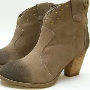 ‎Steve Madden Studded Western booties A6 thumbnail 1