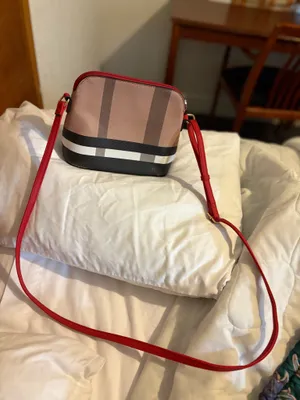 Cute And Classic Crossbody Purse With Plaid Design. thumbnail 5