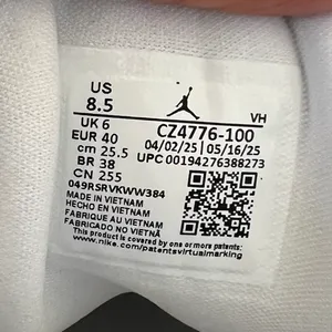 New NIKE Air Jordan 1 Retro Low 'White Metallic Gold' thumbnail 9