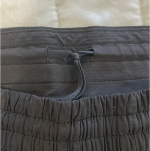 Lululemon Shorts thumbnail 4
