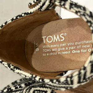 Toms Women's Seinna Aztec Black and white‎ pattern Wedge Heel Sandals Size 6 thumbnail 6