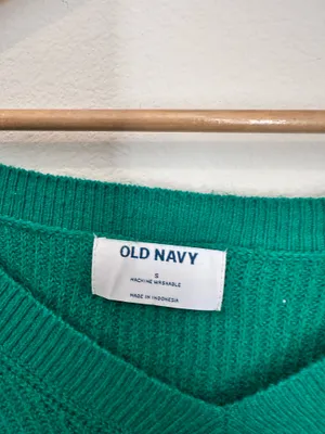 Old Navy Green Sweater thumbnail 3