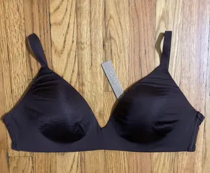 SKIMS Wireless Bra 38D thumbnail 2