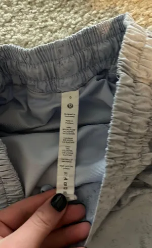 Lululemon Shorts thumbnail 2