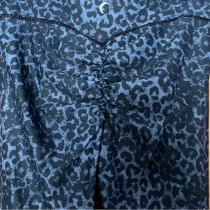 Zyia Active Stone Leopard Scrunchy Light n Luxe Leggings Size 8-10 Workout thumbnail 8