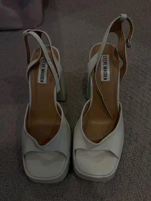 Steve Madden Women’s White Platform Heels thumbnail 1