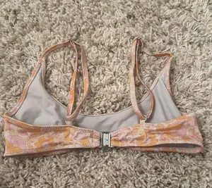 Swimwear thumbnail 2
