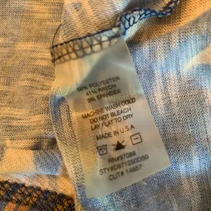 dELiA*s blue tropical racer back crop tank top thumbnail 4