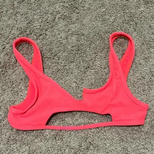 Frankies Bikinis Top Pink thumbnail 1