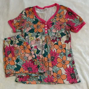 Shirley & Stone Vibrant Floral Sleep Set thumbnail 1