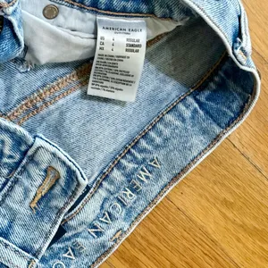 American Eagle Super High-Rise Ankle Straight Jeans, Size 4 thumbnail 2