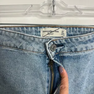 Abercrombie & Fitch Curve Love The Skinny High Rise Blue Wash‎ Size 37/24 Short thumbnail 4