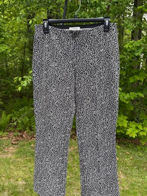 Anthropologie Essential Crop Flare Pant Size Small thumbnail 4