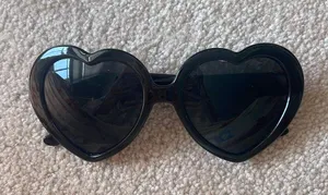 Quay Australia Sunglasses thumbnail 1