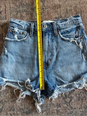 Abercrombie & Fitch The Mom Short High Rise Denim Shorts Size 24 thumbnail 4
