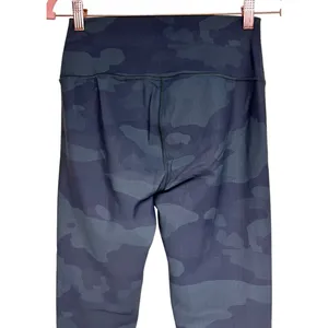 Alo High Waist Vapor Leggings Hunter Green Camo Women’s‎ Size Medium thumbnail 4