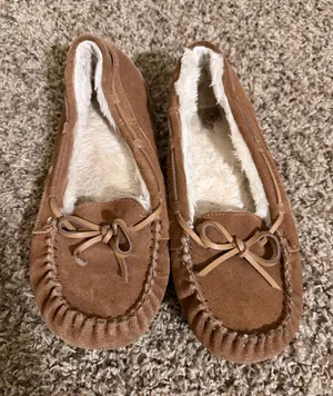 SO moccasins thumbnail 1