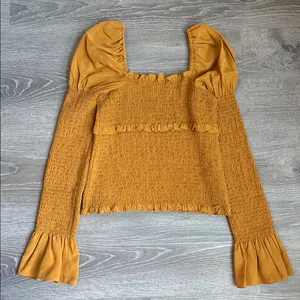 Cinq à Sept Ellis 100% silk puff-shoulder smocked top in marigold yellow XXS thumbnail 4