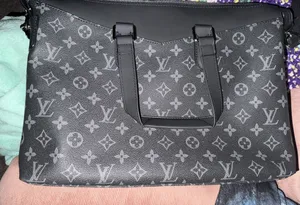 Beautiful never used purse. Black thumbnail 1