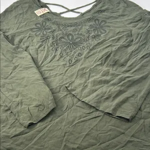 Faded Glory Sage Green Embroidered Blouse thumbnail 15
