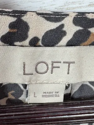 Loft Leopard Print Gathered Neck Button Up Blouse Cream Tan Large Long Sleeve thumbnail 9