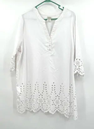 Blair size‎ XL white v neck dress large eyelet detail at cuffs and lower hem thumbnail 1