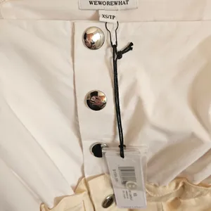 WeWoreWhat Shirt Jumpsuit Ivory NEW Size XS Long Sleeve Paperbag Waist Pant‎ thumbnail 5