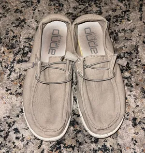 Gray Size 9 | Curtsy thumbnail 2
