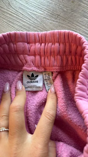 Adidas sweatpants thumbnail 2