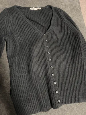 Abercrombie V Neck Sweater thumbnail 3