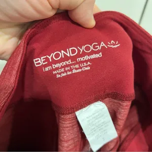 BEYOND‎ YOGA Spacedye Leggings 27" Red Womens Size Small thumbnail 5