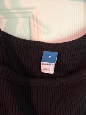 Old Navy Fitted black midi dress thumbnail 3