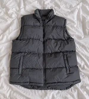 Gray Puffer Vest Size XL thumbnail 1