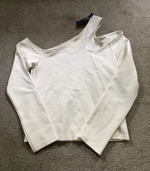 Abercrombie NWT ivory long sleeve top thumbnail 1