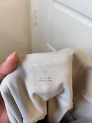 BYLT Women’s High Rise Pocket Biker Shorts Beige XS thumbnail 4