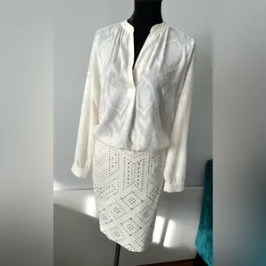Elegant LOFT blouse🌷🌷 thumbnail 11