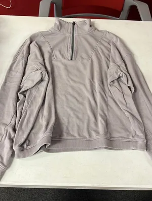 American Eagle Outfitters Sweater thumbnail 1