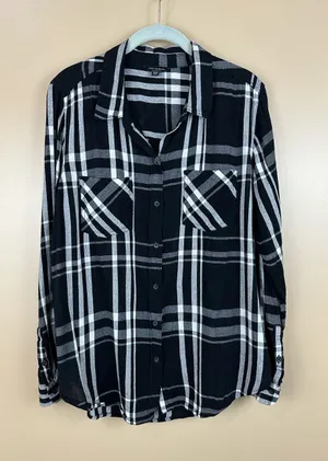 Lucky Brand Womens Black Plaid Button Front Blouse Black White Gray M Y2K Grunge thumbnail 1